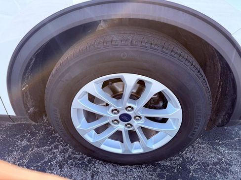 Used 2022 Ford Escape SE image 55