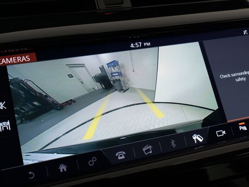 Used 2020 Land Rover Discovery Sport P250 Standard image 43