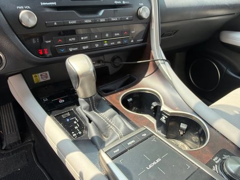 Used 2022 Lexus RX 350 FWD w/ Premium Package image 20