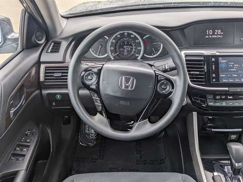 Used 2017 Honda Accord EX image 15