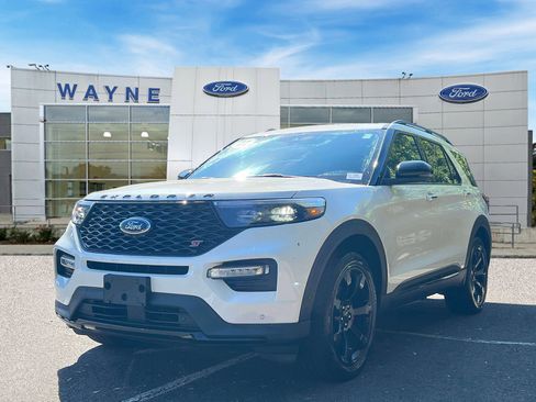 Certified 2022 Ford Explorer ST w/ Equipment Group 401A image 2