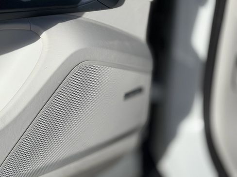 Used 2020 Porsche Cayenne AWD image 21