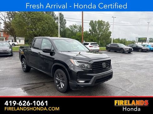 Used 2023 Honda Ridgeline Sport image 3