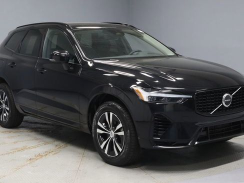 Used 2024 Volvo XC60 T8 Core AWD/4WD image 1