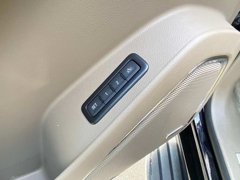Used 2017 Chevrolet Tahoe Premier AWD/4WD image 15