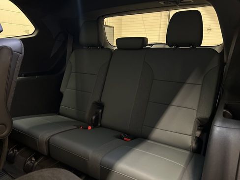 Used 2024 GMC Acadia AT4 w/ Luxury Package AWD/4WD image 9