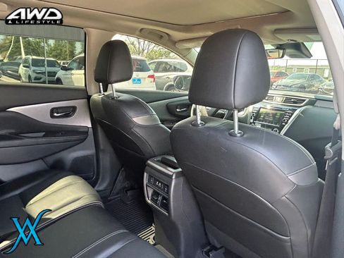 Used 2024 Nissan Murano SL AWD/4WD image 19