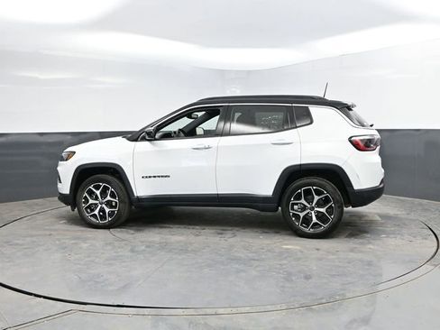 Used 2026 Jeep Compass Limited AWD/4WD image 6