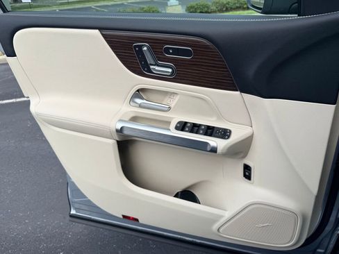 Used 2026 Mercedes-Benz GLB 250 image 21