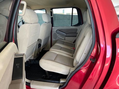 Used 2007 Ford Explorer Sport Trac XLT image 11