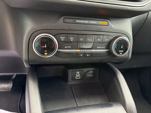 Used 2025 Ford Escape Active image 14