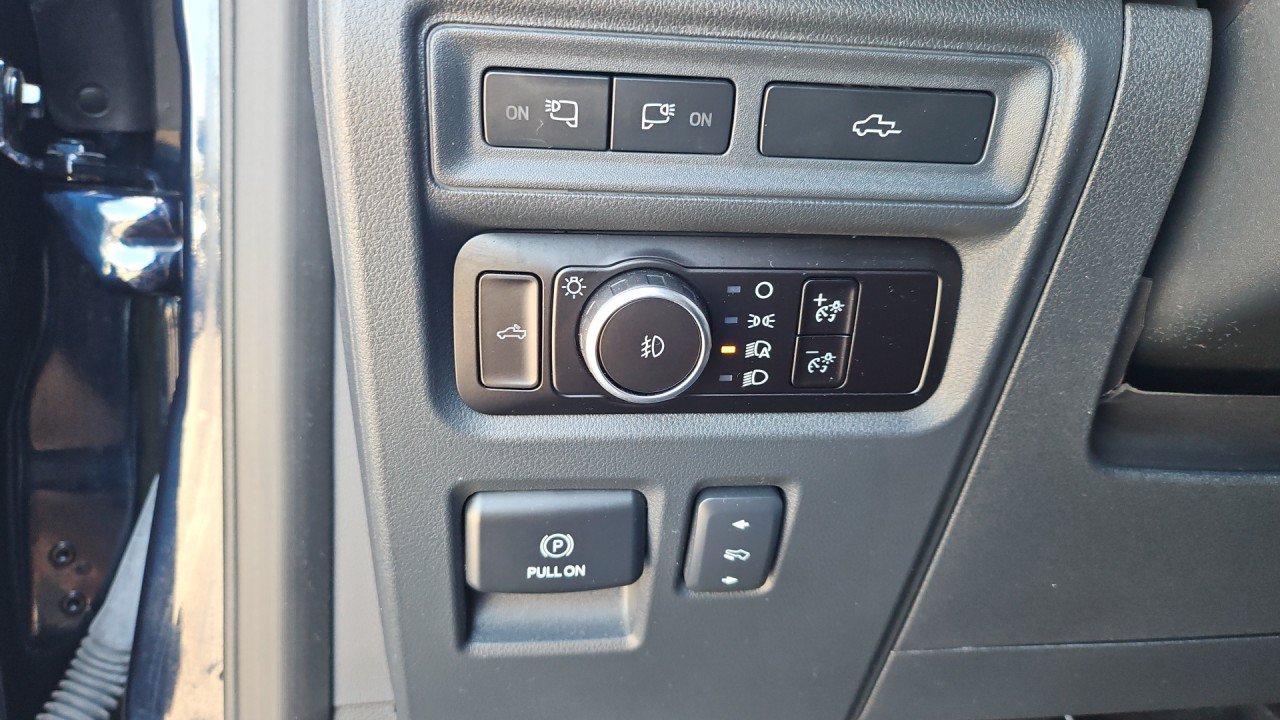 Used 2023 Ford F150 Raptor AWD/4WD image 17