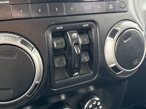 Used 2011 Jeep Wrangler Unlimited Sport AWD/4WD image 35