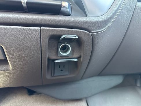 Used 2014 GMC Sierra 1500 SLE w/ SLE Value Package AWD/4WD image 18