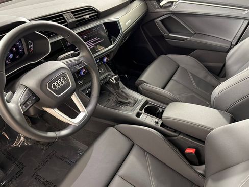 Used 2025 Audi Q3 2.0T Premium w/ Convenience Package AWD/4WD image 9