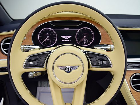 Used 2024 Bentley Continental GT AWD/4WD image 27