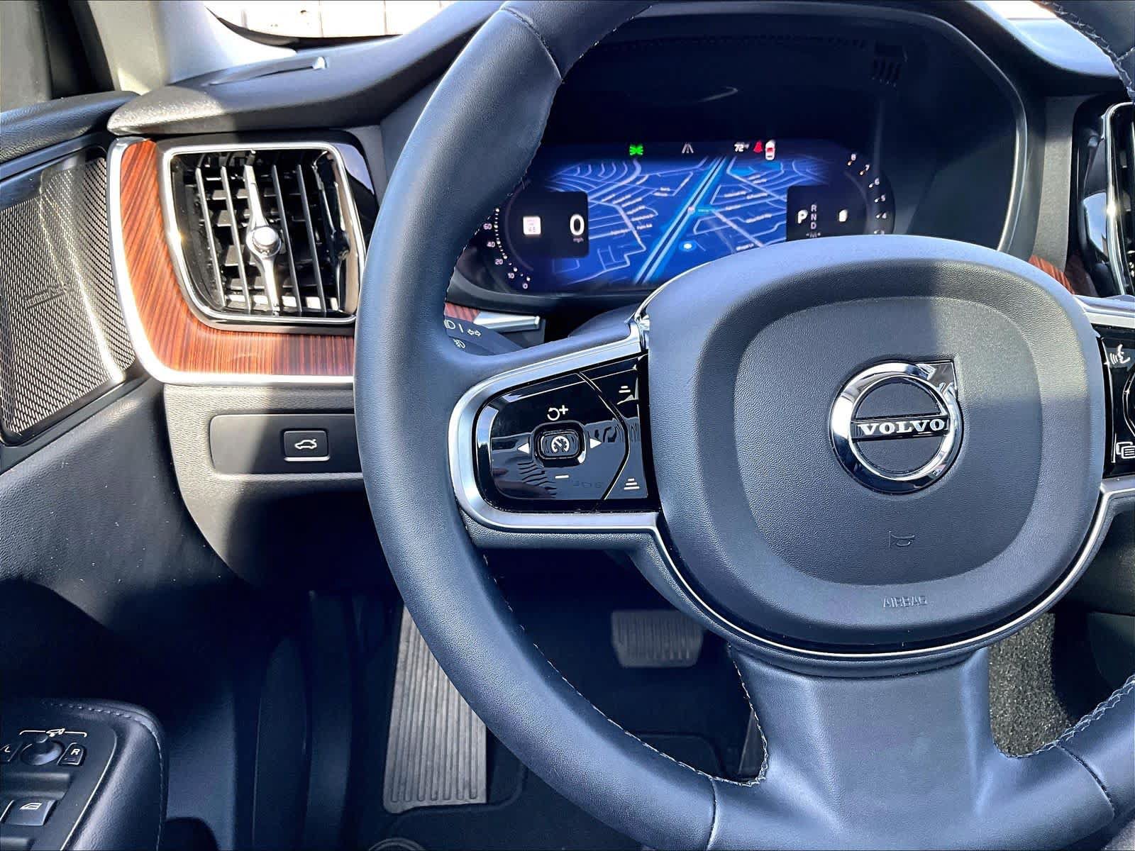 Used 2024 Volvo XC60 B5 Plus w/ Protection Package AWD/4WD image 22