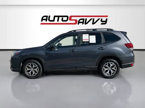 Used 2024 Subaru Forester Premium AWD/4WD image 4
