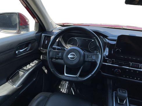 Used 2023 Nissan Pathfinder SL w/ SL Premium Package FWD image 11