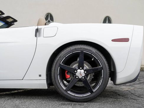 Used 2006 Chevrolet Corvette Convertible w/ Preferred Equipment Group RWD image 5