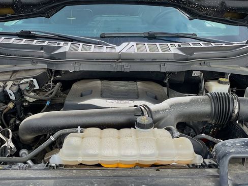 Used 2022 Ford F150 Platinum w/ Equipment Group 701A High AWD/4WD image 32