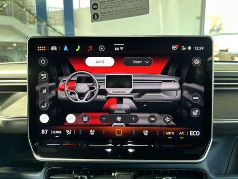 New 2025 Volkswagen ID. Buzz Pro S image 17