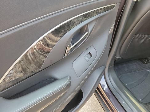 Used 2014 Buick LaCrosse Leather FWD image 18