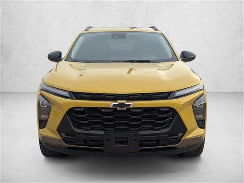 Certified 2024 Chevrolet Trax ACTIV w/ Sunroof Package image 2