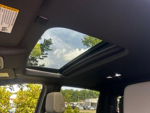 New 2026 Chevrolet Silverado 1500 ZR2 AWD/4WD image 17
