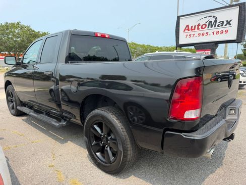 Used 2017 RAM 1500 Express w/ Black Ram 1500 Express Group AWD/4WD image 3