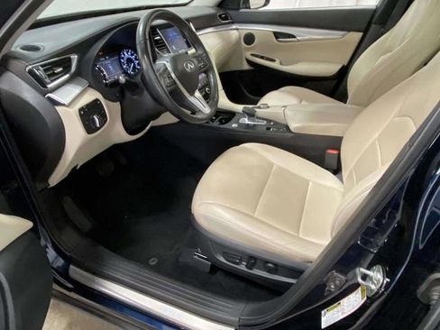 Used 2021 INFINITI QX50 Luxe image 11
