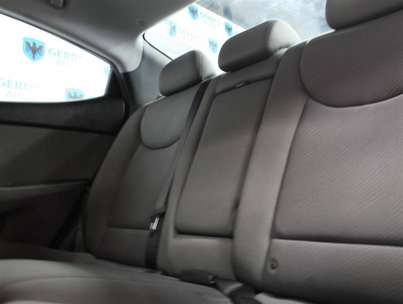 Used 2013 Hyundai Elantra GLS FWD image 17