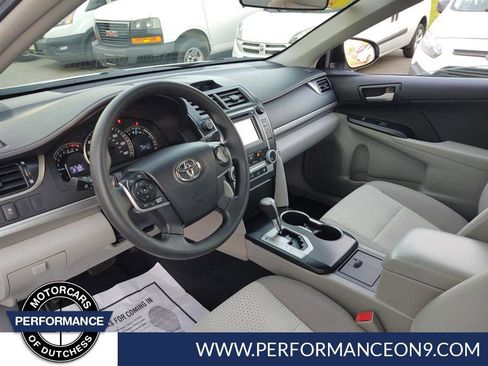 Used 2014 Toyota Camry LE image 11