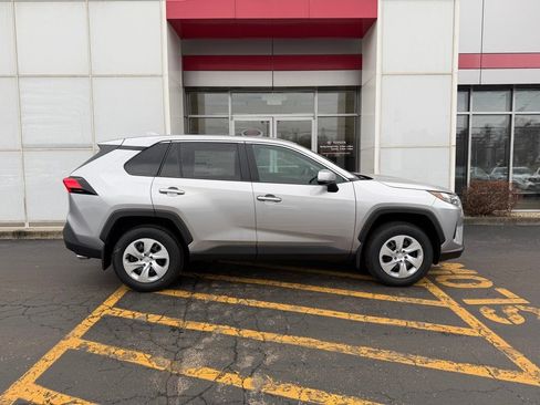 New 2025 Toyota RAV4 LE image 4