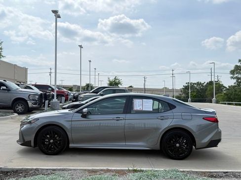 Used 2026 Toyota Camry SE w/ Convenience Package AWD/4WD image 8