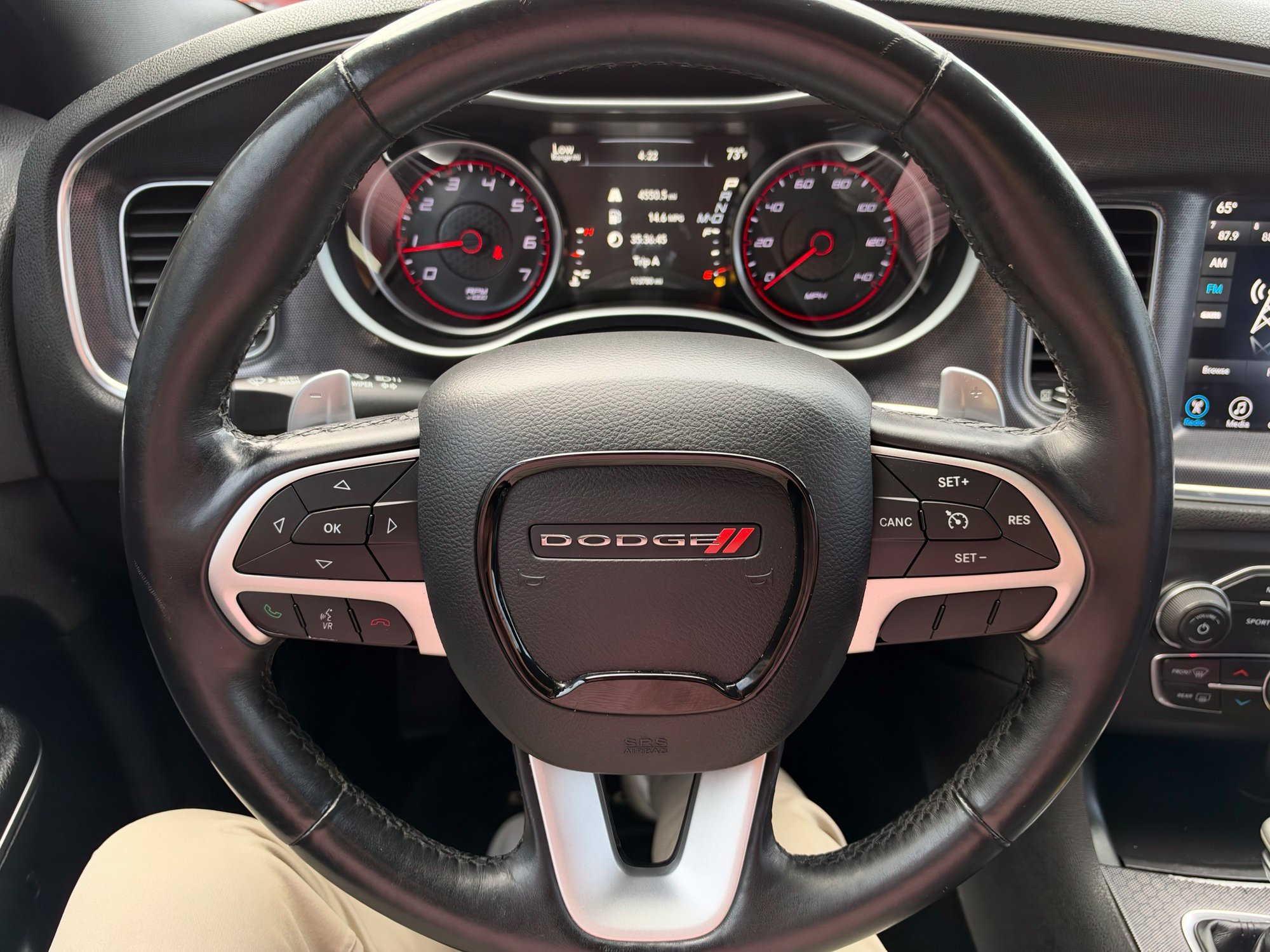 Used 2017 Dodge Charger SXT w/ AWD Plus Group image 16