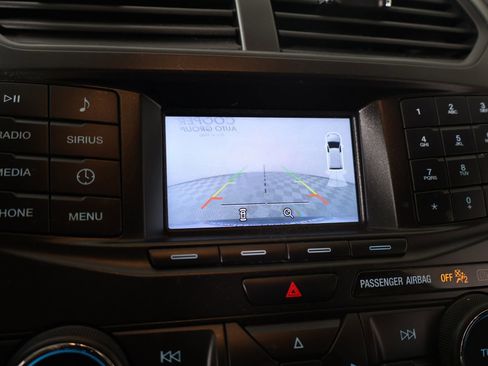 Used 2019 Ford Explorer XLT FWD image 6