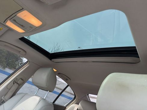 Used 2011 INFINITI G37 x w/ Premium Pkg image 11