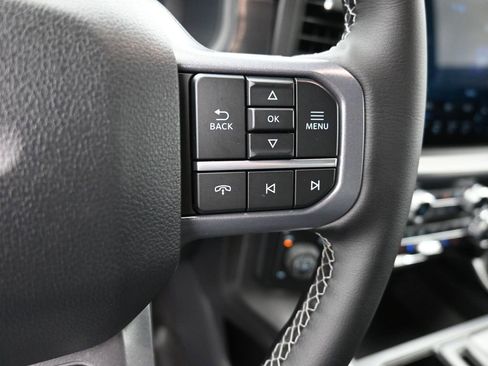 Used 2025 Ford F150 Lariat w/ Equipment Group 501A Mid image 7