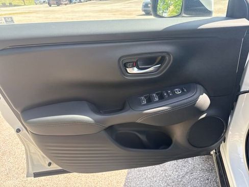 New 2026 Honda HR-V EX-L image 11
