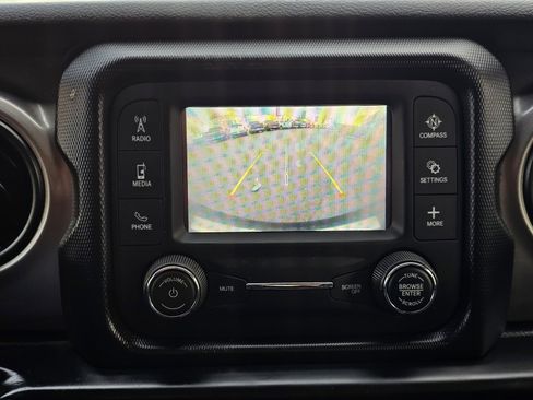 Used 2020 Jeep Wrangler Sport image 12