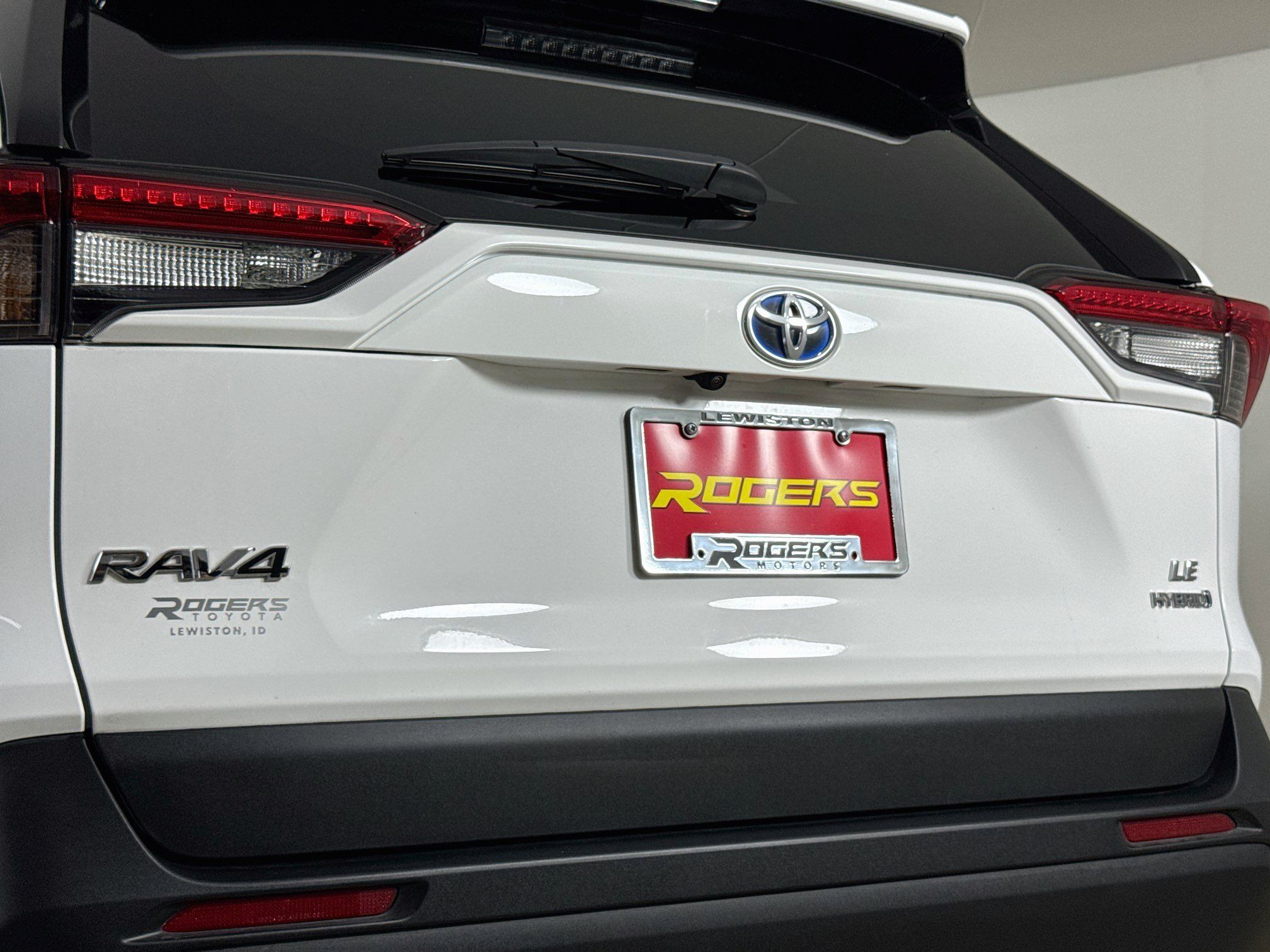 Certified 2024 Toyota RAV4 LE AWD/4WD image 26