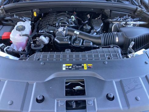 New 2025 Jeep Grand Cherokee 4WD image 21