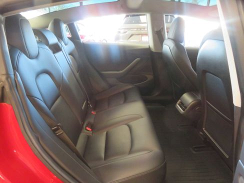 Used 2018 Tesla Model 3 Performance image 22