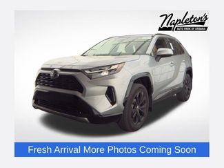 Used 2025 Toyota RAV4 SE video 1