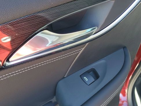 Used 2023 Buick Envision Essence image 47