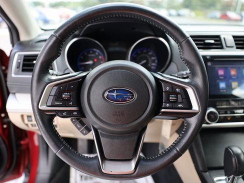 Used 2018 Subaru Outback 2.5i Premium image 17