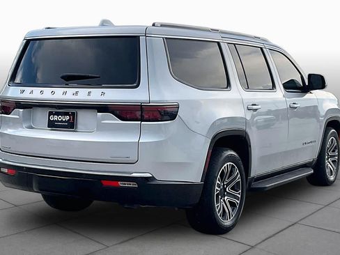 Used 2022 Jeep Wagoneer Series III w/ Flexible Seating Group AWD/4WD image 12