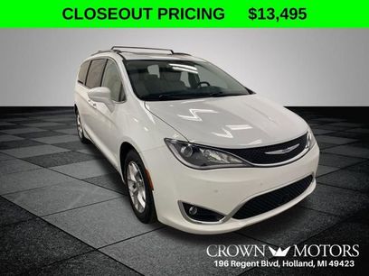 Used 2018 Chrysler Pacifica Touring-L Plus w/ Advanced Safetytec Group