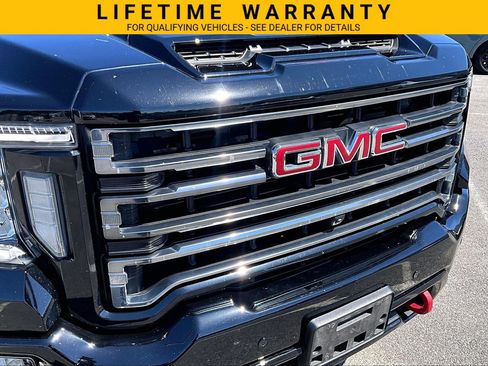 Used 2021 GMC Sierra 2500 AT4 w/ AT4 Premium Plus Package AWD/4WD image 5